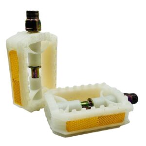 16" PLASTIC PEDAL WHITE 9/16"